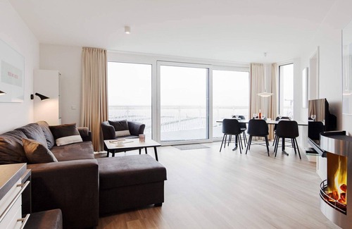 Wendtorf Apartment | Cozy Modern Apartment with Sea Views