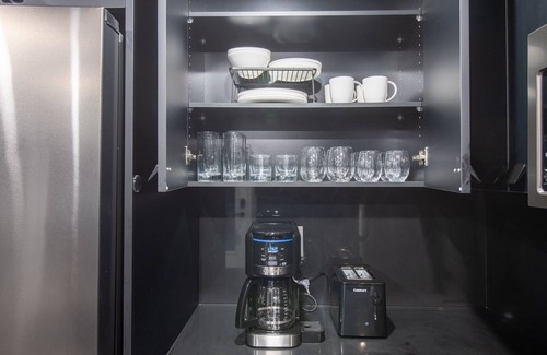 Ajax Apartment | Cozy & Modern Basement Apartment in Ajax