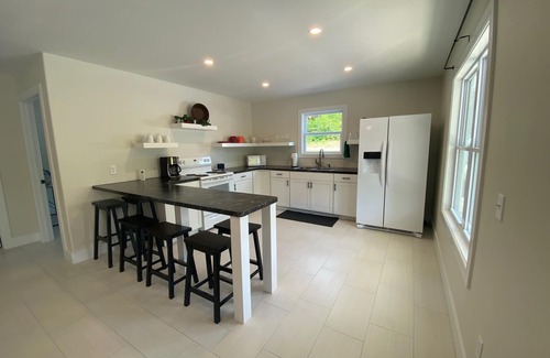 Hatfield Cabin | Cozy, Modern Cabin with Private Hot Tub, Sleeps 6, Direct ATV Trail Access!