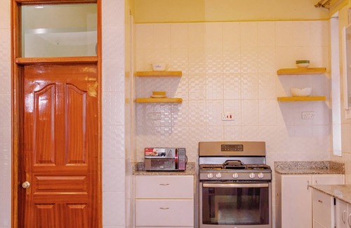 Runda House | Cozy Modern Guest House in Runda Nairobi