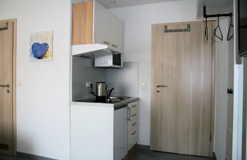 Veitshoechheim Condo | Cozy modern studio near the river Main