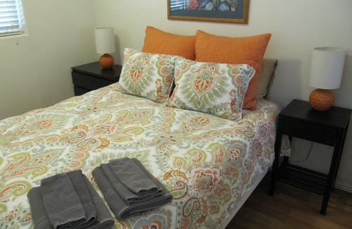 Flagstaff Cottage | Cozy, Modern Two Bedroom Downtown Flagstaff Cottage for Short or Extended Stays