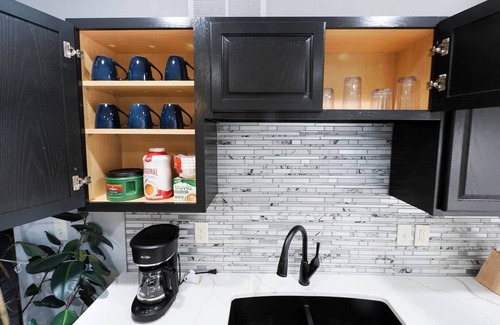 Sioux City Apartment | Cozy Morningside apartment with Fiber Internet