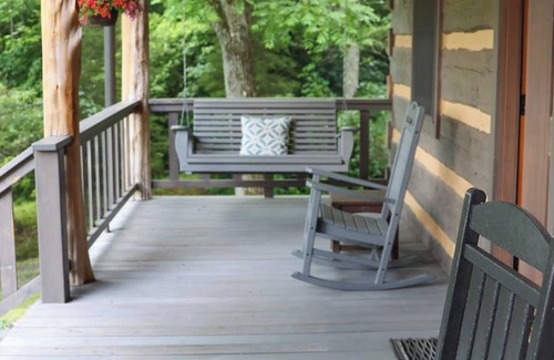 Franklin Cabin | Cozy mountain cabin with hiking trails, tranquil pond and private waterfall!