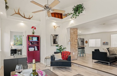 Munds Park Cottage | Cozy Mountain Escape for Every Season