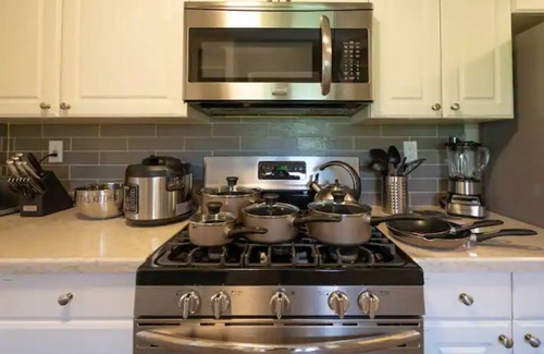 Glendora House | Cozy mountain view 3 bed/2bath with 2 king beds!