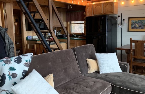 Cairnbrook Cabin | Cozy Mountaintop Retreat