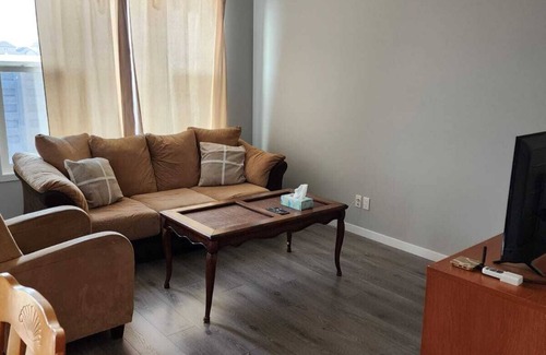 Southeast Calgary House | Cozy n Spacious 3BR House w/Garage available for short/Long term