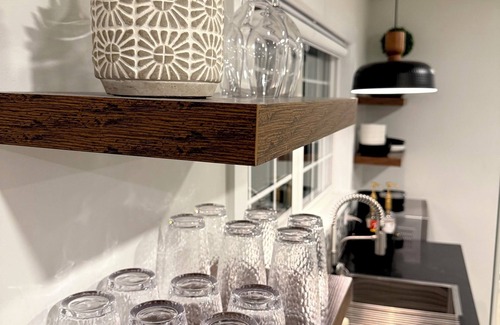 Bartlesville Apartment | Cozy, new and modern guesthouse. Don’t get a hotel, get a VILLA!
