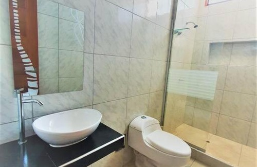 Tarapoto Apartment | Cozy New Apartment/AC/4 Queen Beds.