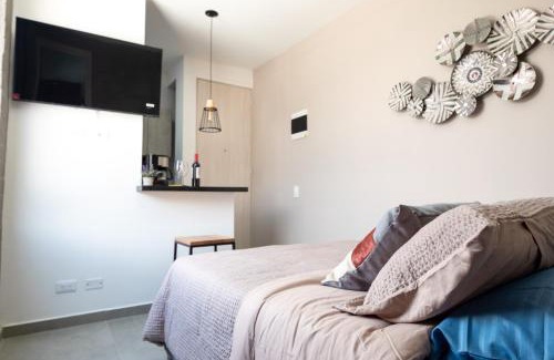 La America Apartment | Cozy New Loft in Laureles/Estadio!