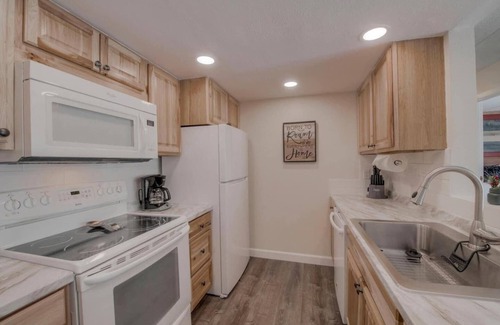 Copper Mountain Village Apartment | Cozy New Remodel in Center Village-Steps From Lift