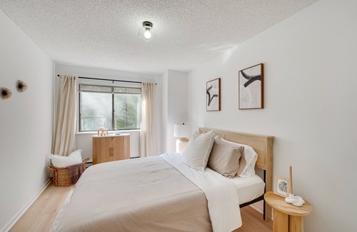 Woodridge House | Cozy New York Escape w/Hot Tub, Sauna & Deck!