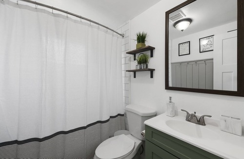 American Fork House | Cozy, newly-remodeled, pet and kid friendly entire home!
