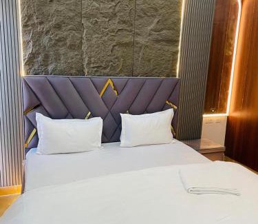 Noida Bed & Breakfast | Cozy Noida studio,Super comfy!