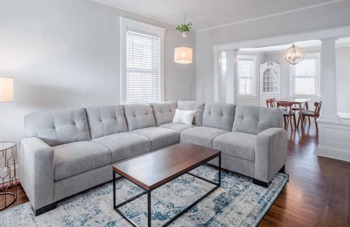 Oakley House | Cozy Oakley 2B House Mins to Downtown, UC Hospital