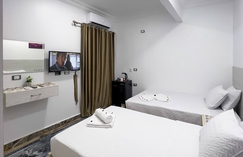 Bulaq ad Dakrur Hotel | cozy oasis by the pyramids. Welcome to Alaska Pyramids view!