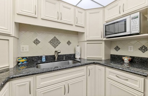 Ormond-by-the-Sea Condo | Cozy Ocean Condo with Pool & More