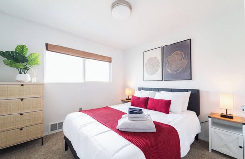 Port Angeles House | Cozy ocean-view bungalow 5mi to Olympic