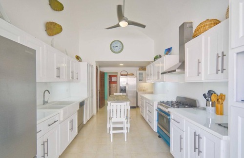 El Cortecito Villa | Cozy ocean view villa just minutes from golf and private beaches