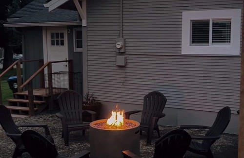 Port Angeles House | Cozy Olympic Haus, in Port Angeles near Olympic National Park, Lakes & Downtown