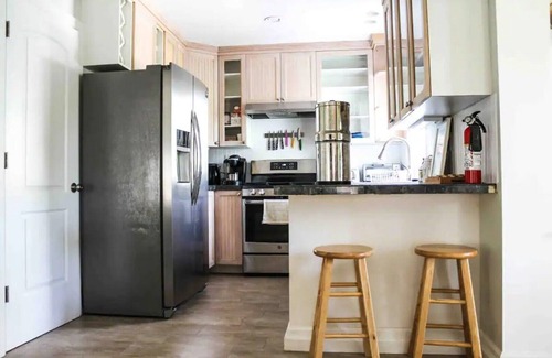 Flamingo Parks House | Cozy on Westwood