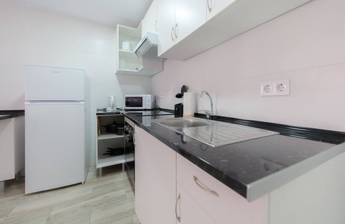 Prosperidad Apartment | Cozy one bedroom apartment in Chamartin