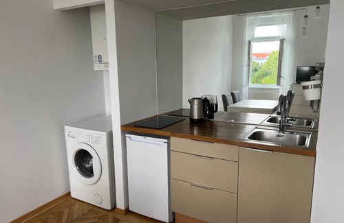 Stuwerviertel Apartment | Cozy one bedroom apartment with Park View