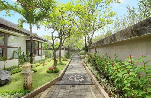By Pass Ngurah Rai Villa | Cozy One Bedroom Deluxe Villa in Jimbaran with a private pool