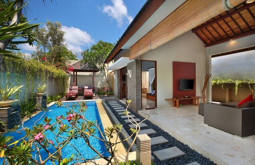 By Pass Ngurah Rai Villa | Cozy One Bedroom Deluxe Villa in Jimbaran with a private pool