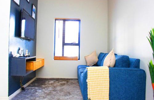 Greater Johannesburg Metropolitan Area Apartment | Cozy One-Bedroom in Trendy Midrand