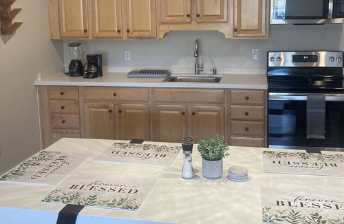 Antioch House | Cozy open view, close to freeway, hospital and shopping center.