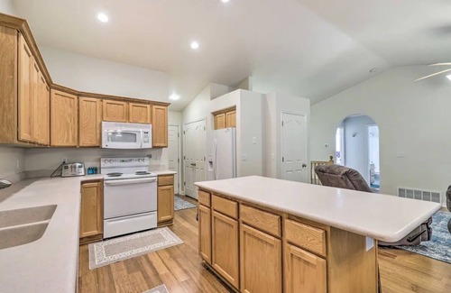 Bonneville House | Cozy Orem Gem - Perfect Location