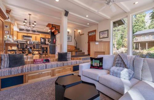 Alpine Meadows House | Cozy Palisades Tahoe Ski Cabin 3BR 3BA Free Shuttle to Lifts Book on Mobile for Promo Price