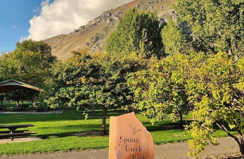Springville Apartment | Cozy Parkside Mountain Retreat - Parkside Havennn