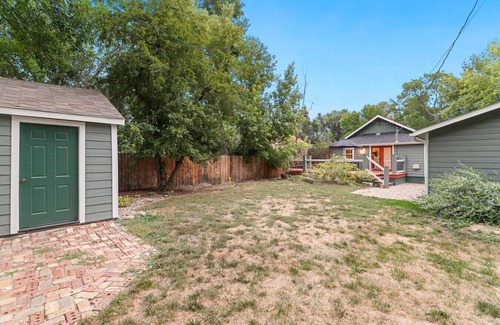 Loveland House | Cozy Patio & Pup Friendly Yard Near Downtown!