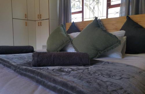 Monte Vista Apartment | Cozy, peaceful garden cottage