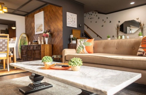 Parma House | Cozy, pet friendly, Mid-Century style home loaded with books, movies, games.