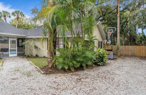 Vero Beach South Cottage | Cozy place in sunny Vero Beach
