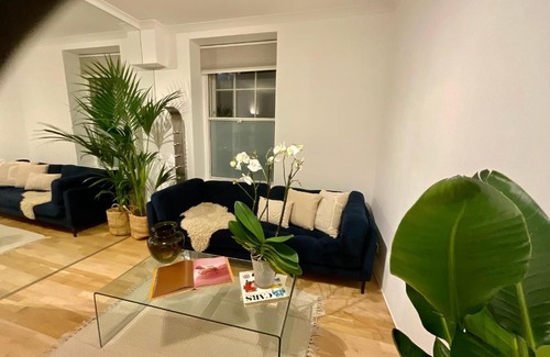 Soho House | Cozy place Soho London