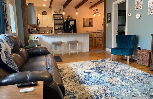 Concord Apartment | Cozy Place with Outdoor Space for Pets