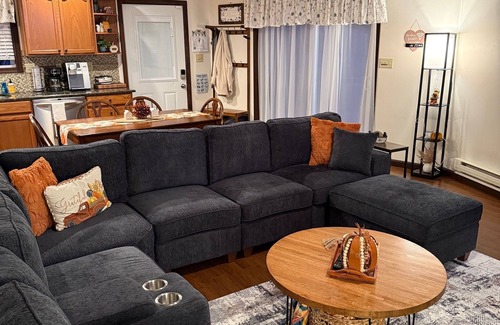 Albrightsville Ski Chalet | Cozy Pocono Chalet