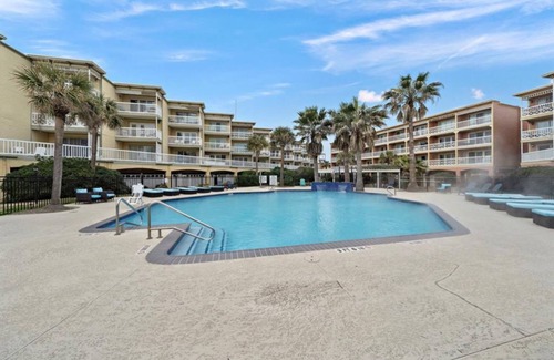 Galveston Condo | Cozy Poolside Condo with over-sized balcony and Gulf Views!