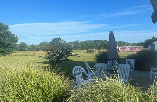 Berlin Apartment | Cozy Private Apt 10 Minutes from Ocean city MD Beaches !