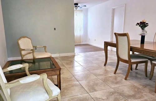 Snug Harbor Apartment | Cozy private bedroom/1bath at a shared apartment in Pompano Beach, WIFI included