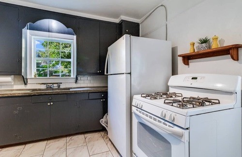 Freetown - Port Rico Apartment | Cozy Private Bedroom in Central Lafayette Shared Home