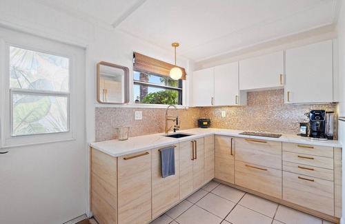 Laurel Park House | Cozy Private Bungalow 3 Min Walk to Downtown Sarasota