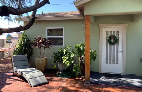 Jefferson Park Apartment | Cozy Private Casita