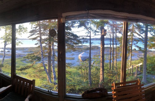 Brooklin Cottage | Cozy, private cottage on the water.