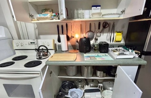 Tarpon Springs Apartment | Cozy & private guest suite in heart of Tarpon Springs!